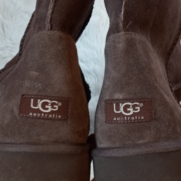 Ugg boots men's size 16 chocolate in color - Picture 3 of 6